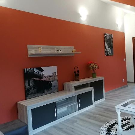 Apartamento Turistico La Mies Apartment Ореня Екстериор снимка
